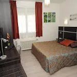 Le Centre 3*