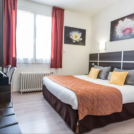 Otel Le Centre 3*
